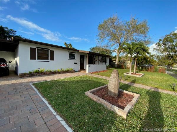 Cutler Ridge, 9935 Pan American Dr, Cutler Bay, Florida 33189, image 2