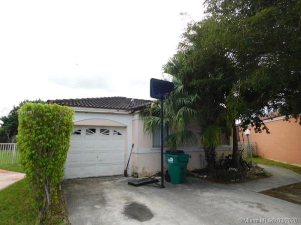 Weitzer Serena Lakes West, 13920 SW 171st St, Richmond West, Florida 33177, image 2