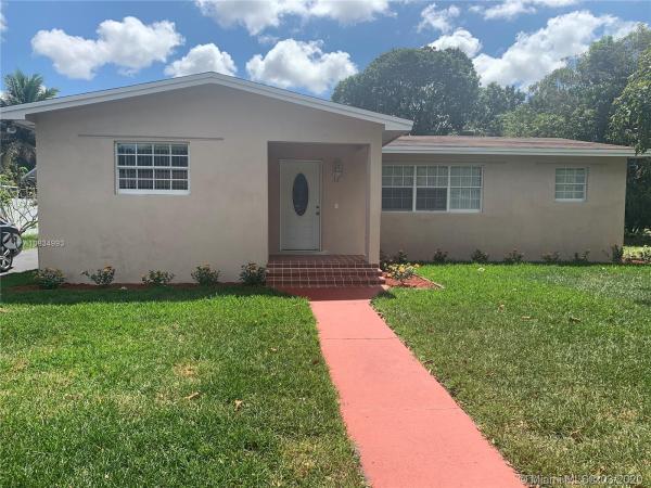 Biscayne Gardens, 32 NE 164th St, Golden Glades, Florida 33162, image 2