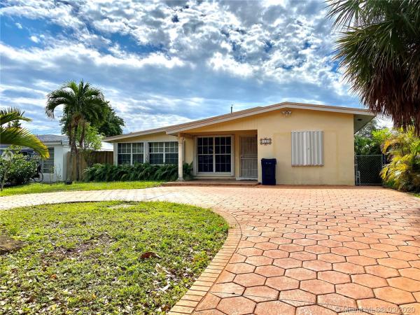 Fulford By The Sea, 1622 NE 169th St, North Miami Beach, Florida 33162, image 2