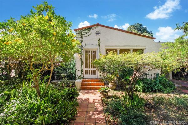 Coral Gables Country Club, 642 Velarde Ave, Coral Gables, Florida 33134, image 2