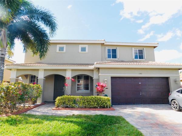 Sport Acres, 1342 NW 204th St, Miami Gardens, Florida 33169, image 2