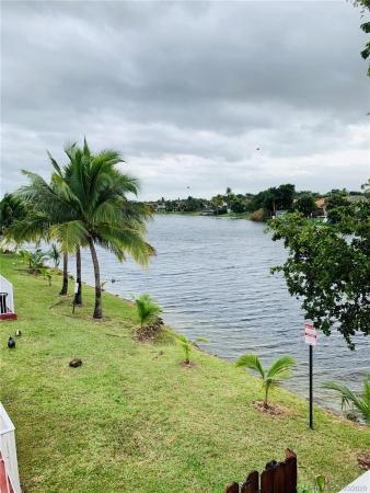 Lago Del Rey, 7050 NW 173rd Dr #402, Country Club, Florida 33015, image 2