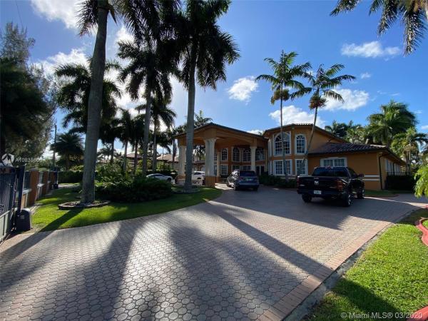 Hialeah Gardens No HOA, 9928 NW 133rd St, Hialeah Gardens, Florida 33018, image 2