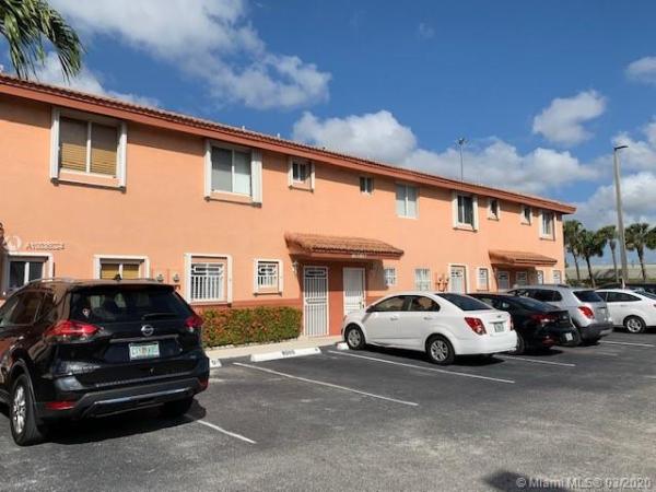 Grace Villas, 8080 NW 10th St #5, Fountainebleau, Florida 33126, image 2