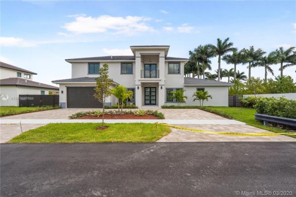 2885 SW 137th Path, Tamiami, Florida 33175, image 2