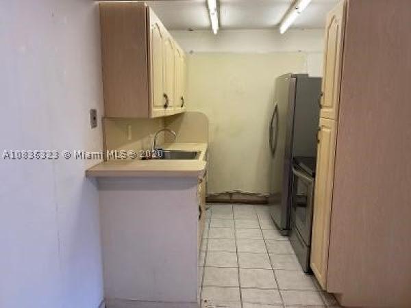Cypress Village, 7100 Fairway Dr #K9, Miami Lakes, Florida 33014, image 3