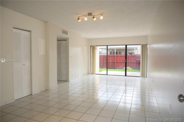 Villa Grande, 13870 SW 62nd St #103, Kendale Lakes, Florida 33183, image 2