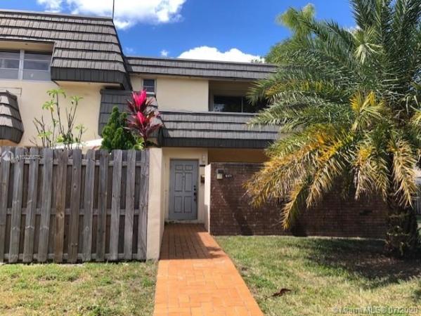 Kendale Lakes Townhouses, 8371 SW 137th Ave #8371, Kendale Lakes, Florida 33183, image 2