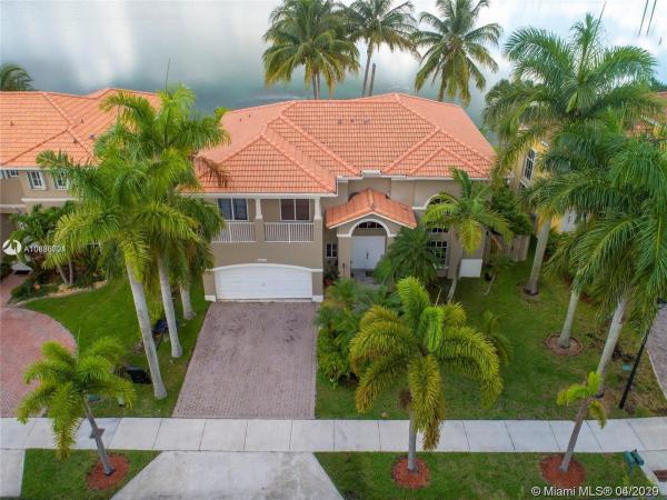 Twin Lake Shores South, Three Lakes, Florida 33186, image 2