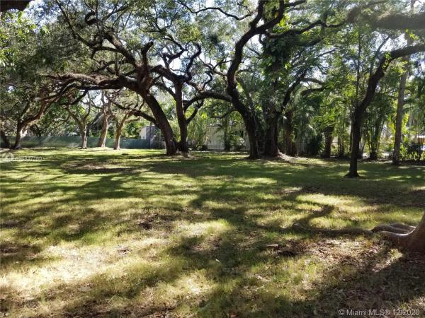 Biscayne Park Terrace, 2831 Emathla St, Miami, Florida 33133, image 2