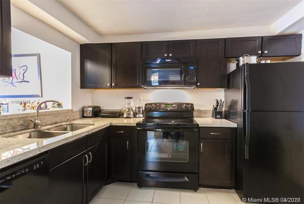 Dixiana, 1830 Dixieanna St #203, Hollywood, Florida 33020, image 2
