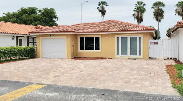 Tamiami Lakes, 1210 SW 136th Pl, Tamiami, Florida 33184, image 2