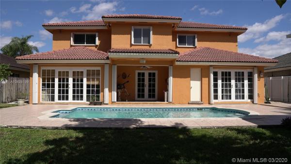Laguna Ponds, 14328 SW 167th Ter, Richmond West, Florida 33177, image 2