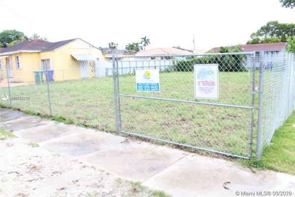 Eugenia Groves Park, 3650 SW 13th St, Miami, Florida 33145, image 2