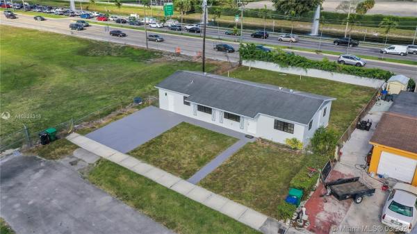 Liberty Homes Estates, 21241 NW 27th Ct, Miami Gardens, Florida 33056, image 2