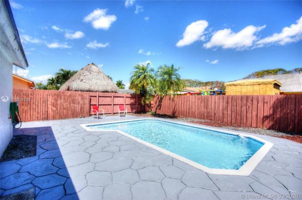 Lormar, 9725 SW 146th Ct, The Hammocks, Florida 33186, image 2