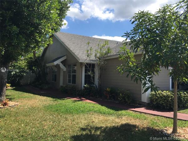 Scarborough, 900 SW 111th Way, Davie, Florida 33324, image 2