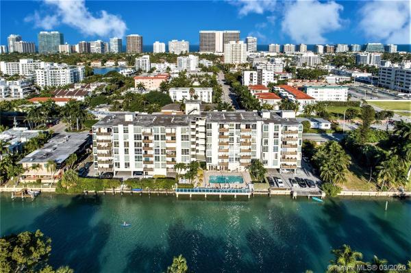 Guildford, 9800 W Bay Harbor Dr #704, Bay Harbor Islands, Florida 33154, image 2
