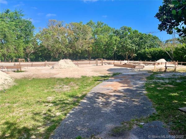 Pinecrest Residential, 12335 SW 77th Ave, Pinecrest, Florida 33156, image 2