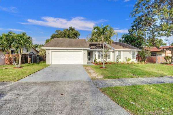 Waterford Homes, 1331 SW 27th Ave, Deerfield Beach, Florida 33442, image 2