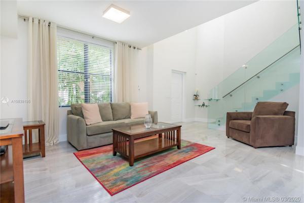Puerta De Palmas, 888 S Douglas Rd #105, Coral Gables, Florida 33134, image 2