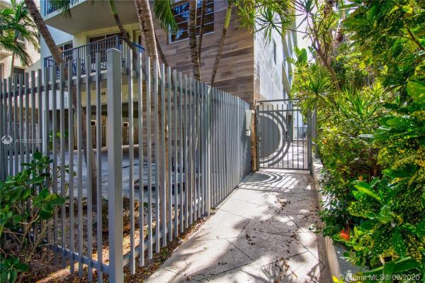 Washington Square, 220 Washington Ave #5C, Miami Beach, Florida 33139, image 1