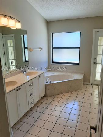 1494 SE Grapeland Ave, Florida 34952, image 2
