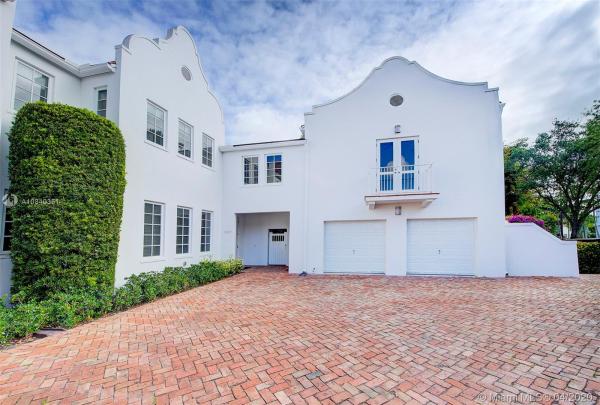 Village Of Campo Sano, 1107 Campo Sano Ave #1, Coral Gables, Florida 33146, image 2
