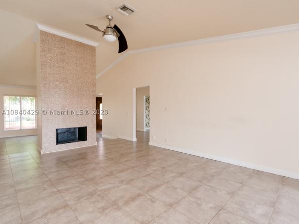 Hollywood Golf Estates, 1251 Wiley St, Hollywood, Florida 33019, image 2