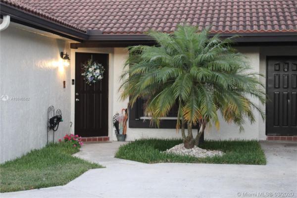 Village Homes At Lakes Of The Meadow, 15040 SW 49th Ln #H-111, Kendall West, Florida 33185, image 2