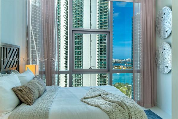 Paramount Miami Worldcenter, 851 NE 1st Ave #3301, Miami, Florida 33132, image 3