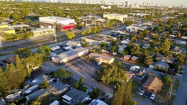 Hollywood Park, 2136 N 22nd Ave, Hollywood, Florida 33020, image 2