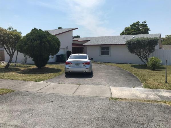 Cantisano, 16614 SW 104th Ct, Palmetto Estates, Florida 33157, image 2