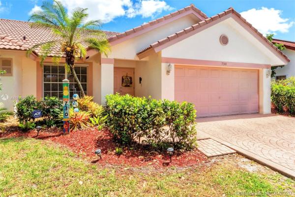 Shenandoah, 730 Blue Ridge Way, Davie, Florida 33325, image 2