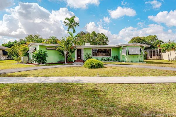 Karen Park, 960 Nightingale Ave, Miami Springs, Florida 33166, image 2