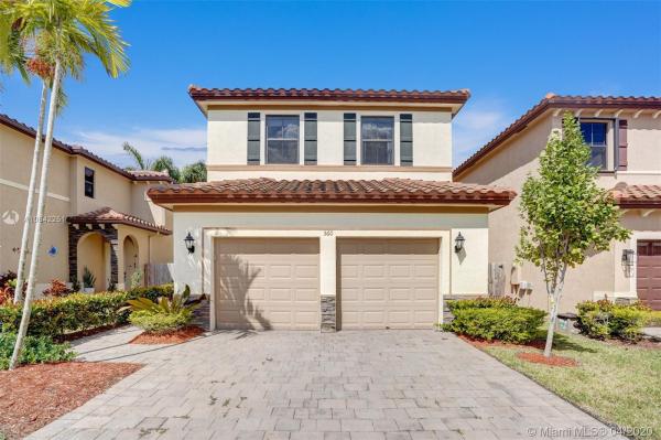 Sonoma At The Vineyards, 560 SE 33rd Ter, Homestead, Florida 33033, image 2