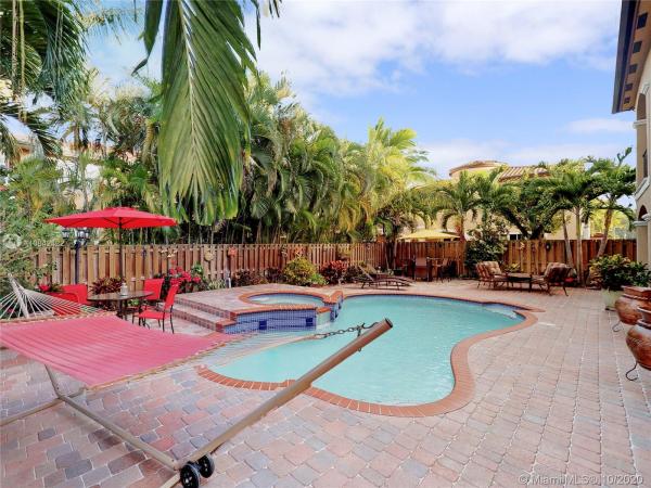 2761 SW 156th Pl, The Hammocks, Florida 33185, image 2