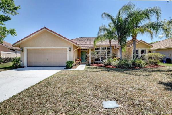427 SW Crabapple Cv, Florida 34986, image 2