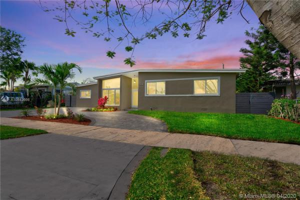 Coral Way Village, 8441 SW 27th Ln, Westchester, Florida 33155, image 2