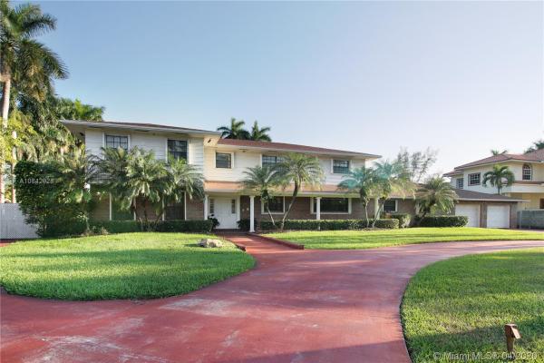 Biscayne Gardens, Golden Glades, Florida 33162, image 2