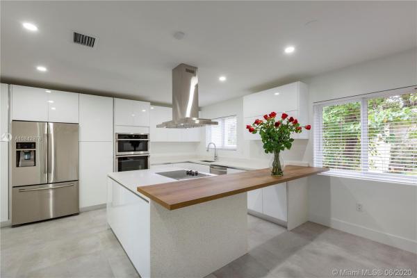 Coral Gables Country Club, 4225 Toledo St, Coral Gables, Florida 33146, image 2