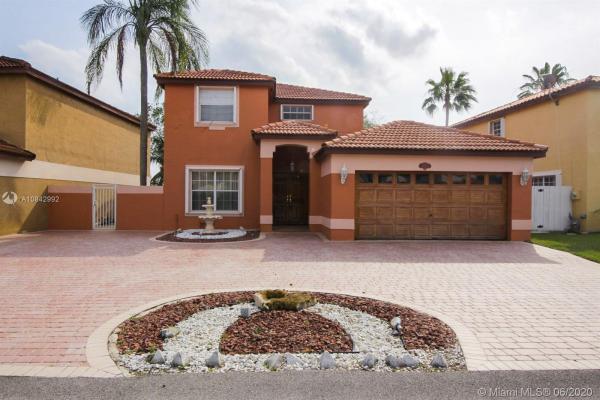 Marbella Park, 20010 NW 83rd Ct, Hialeah, Florida 33015, image 2