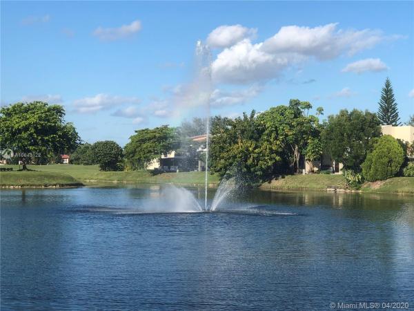 Catalonia Lake Villas, 14333 SW Kendale Lakes Cir #14333, Kendale Lakes, Florida 33183, image 2