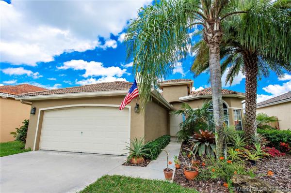 East Lake, 715 SE 30th Dr, Homestead, Florida 33033, image 2
