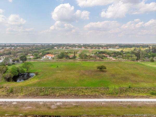 Country Club Ranches, 14601 SW 48th Ct, Miramar, Florida 33027, image 2