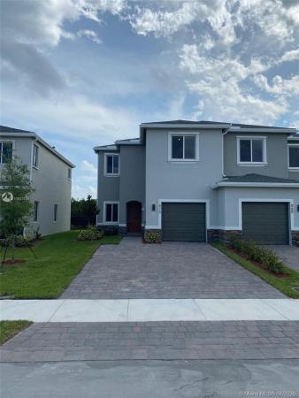Palms At Bella Vista, 870 SE 19th Pl, Homestead, Florida 33034, image 2