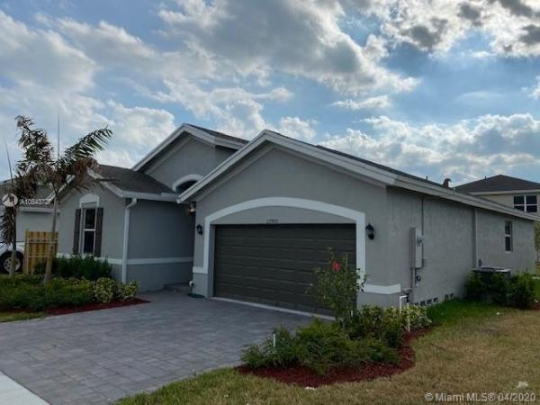 27486 SW 133rd Pl, Tamiami, Florida 33032, image 2