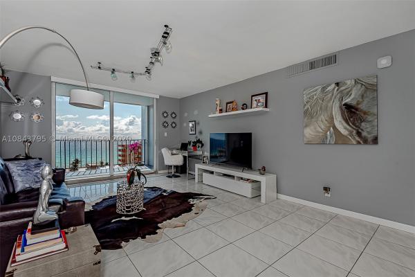 Trafalgar Towers, 1400 S Ocean Dr #1401, Hollywood, Florida 33019, image 1