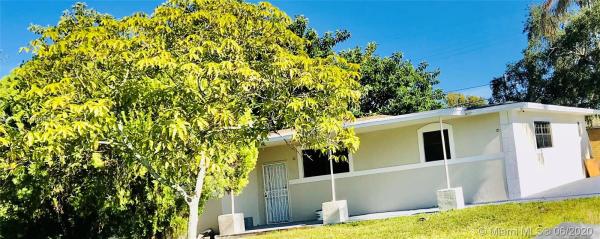 Pinewood Park, 842 NW 99th St, Pinewood, Florida 33150, image 2